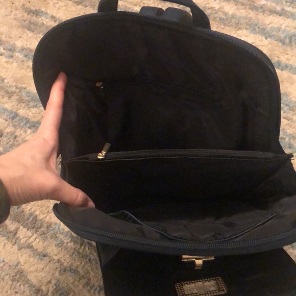 Vintage backpack by Victoria Leland designs. Navy. Signs of wear. See photos - Picture 4 of 5